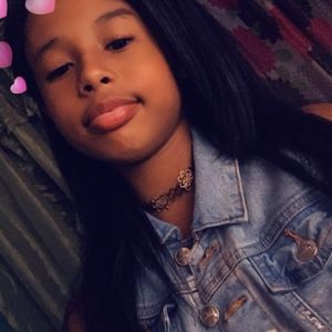 Meet your Posher, Yasmine